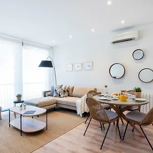 Apartamento Petit Luxe Tobella Esquerra, Terrassa